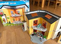 Playmobil  City Life Wohnhaus 9266 + Zusatzetage 6554 Nordrhein-Westfalen - Schwerte Vorschau