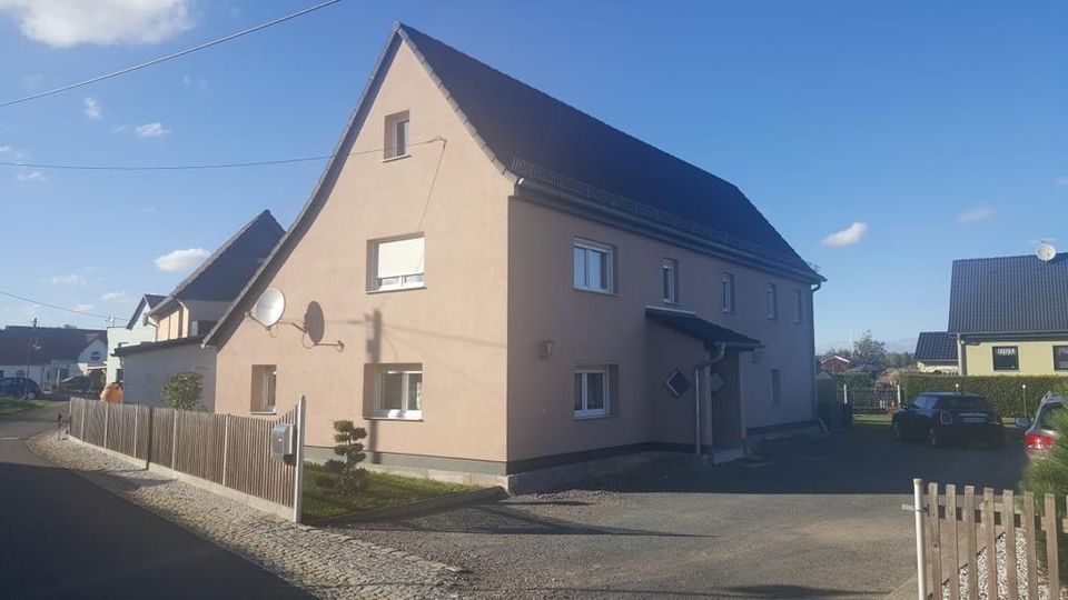 Den Frühling und die Sonne im eigenen Haus und Garten genießen. in Meuselwitz