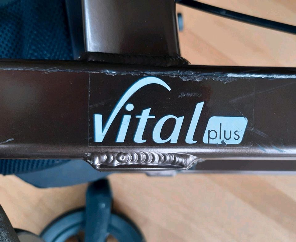 RUSSKA Rollator vital plus in Teltow