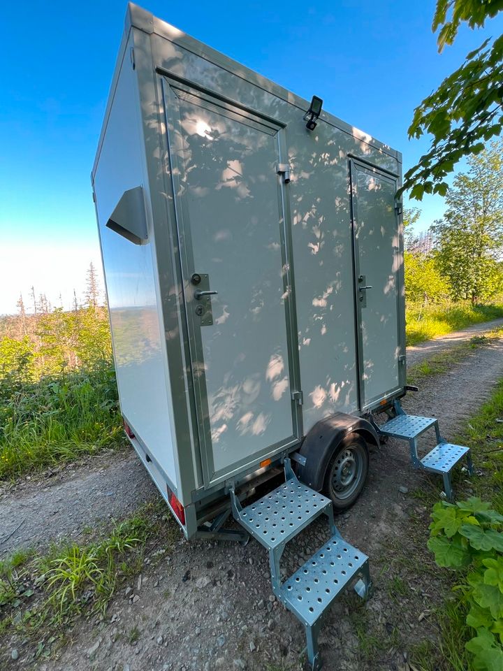 WC-Wagen/Toilettenwagen mieten in Windhausen