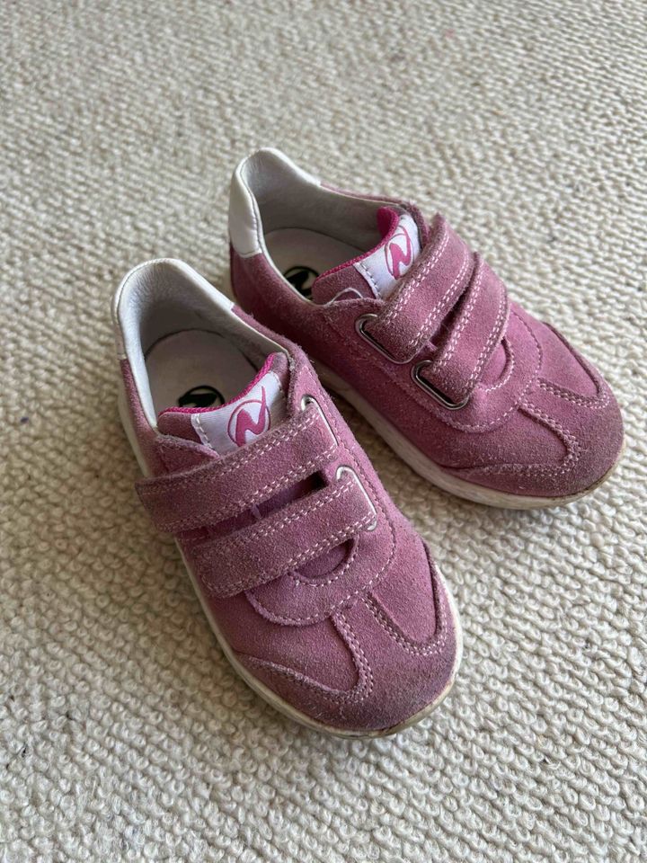 Sneaker Kinderschuhe Halbschuhe Marke Naturino in Kolbermoor