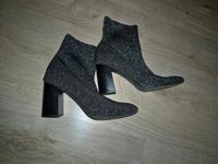 Bull Boxer Schuhe Stiefeletten Glitzer Absatz Bayern - Nersingen Vorschau