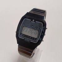 Ruhla LCD Digital UMF Kaliber 15-11 Quarzuhr DDR Herrenarmbanduhr Sachsen - Großrückerswalde Vorschau