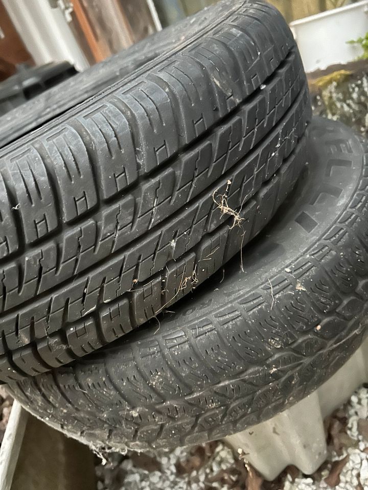 2 Pirelli Reifen zu verschenken in Bad Homburg