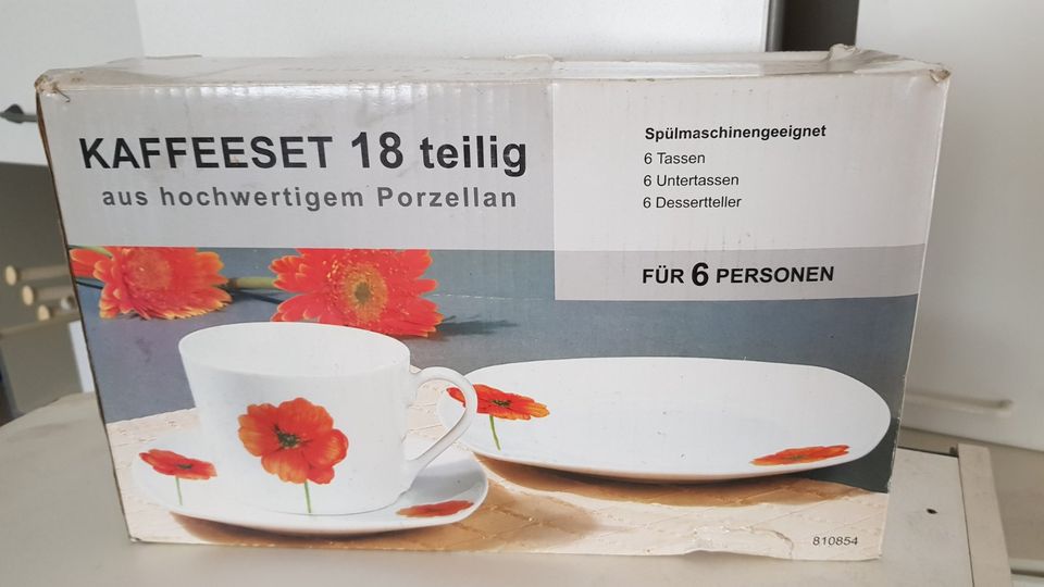 Kaffeeset / Kaffeeservice 18 Teilig hochwertigem Porzellan weiß in Bischoffen