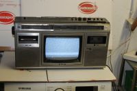 VINTAGE SHARP 10P-35 BOOMBOX TV KASSETTE RADIO RETRO DESIGN SELTE Baden-Württemberg - Süßen Vorschau