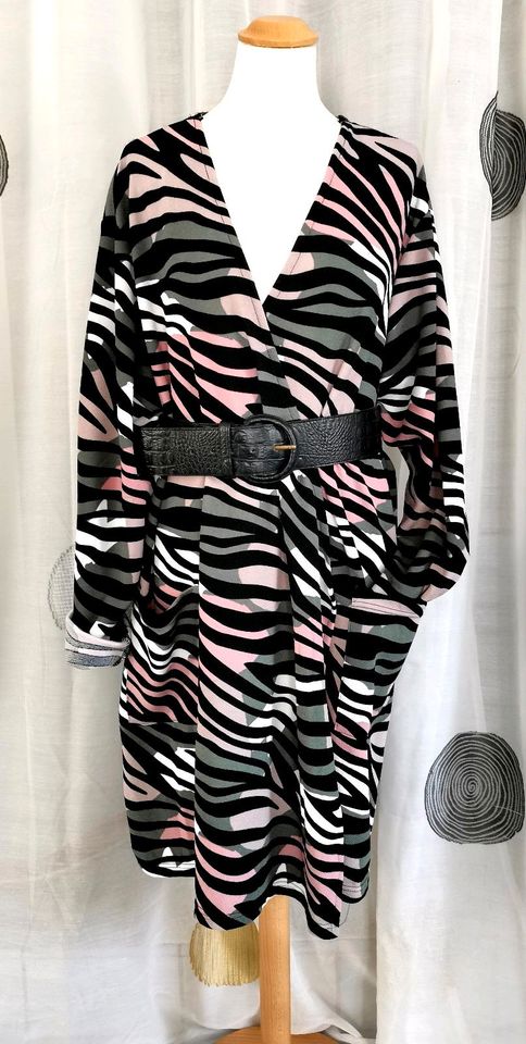 *NEU* ITALY Leichter Oversize Zebra Mantel Jacke Mantelkleid in Erding