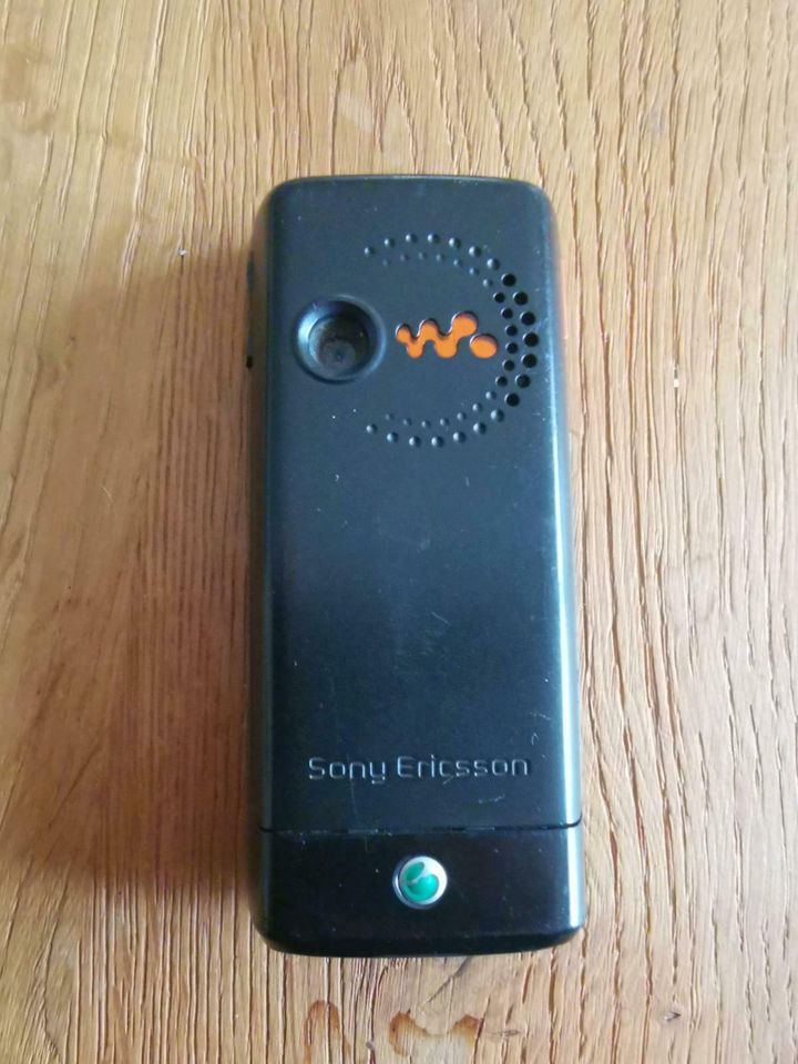 Sony Ericsson W200i Rythm Black Handy in Nordhorn