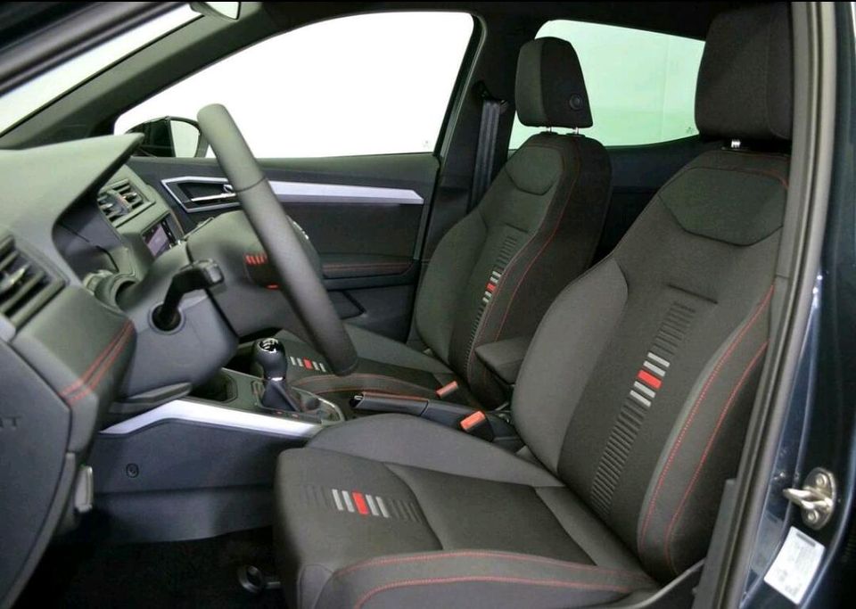 Verkaufe sehr hübschen Seat Arona FR mit toller Ausstattung top z in Ahorn b. Coburg