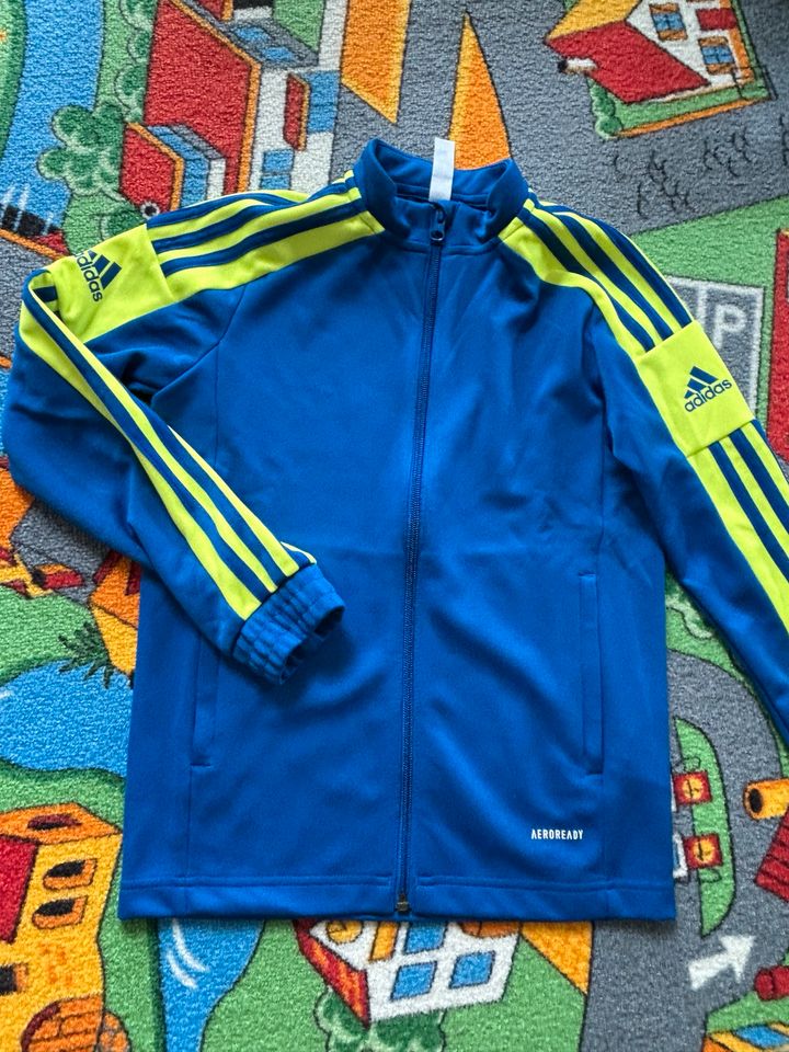 Adidas ❤️ Jogginganzug ❤️ Gr. 140 ❤️ neuwertig in Kraftsdorf