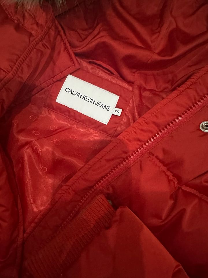 Calvin Klein Jacke in Neu Wulmstorf