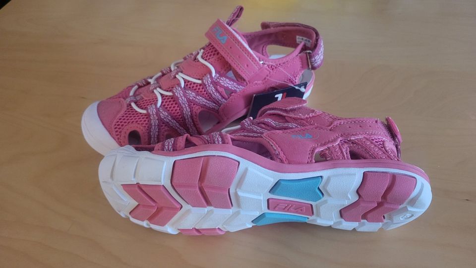 Leichte Sommer Kinder- Wanderschuhe Größe 37 von FILA in Ostfildern