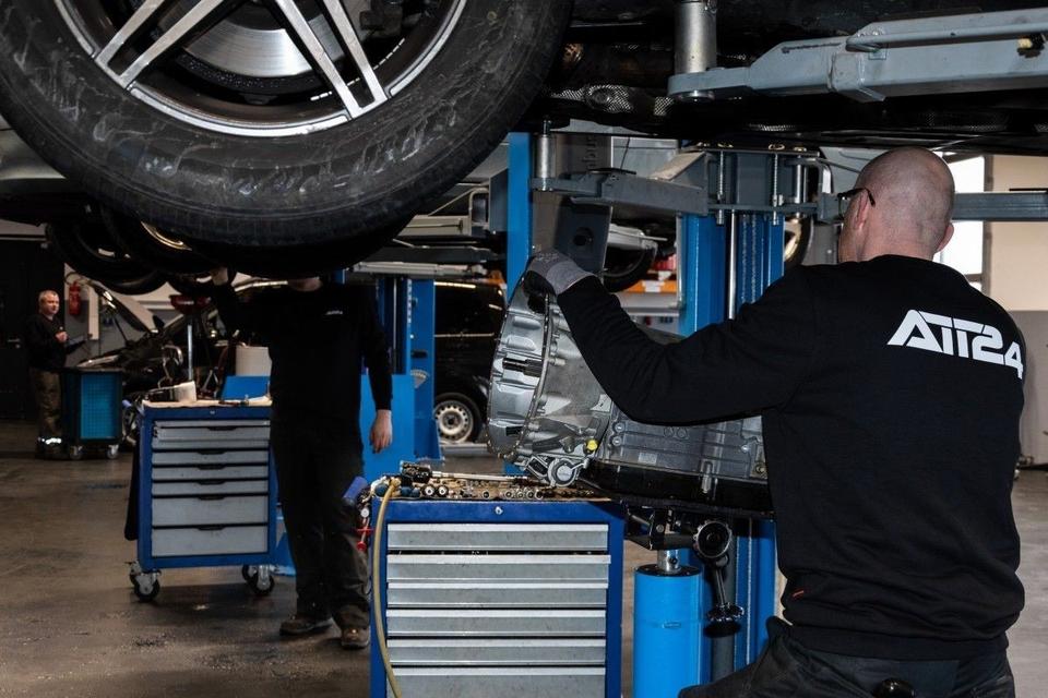 Mercedes Motorölwechsel Service Inspektion Ölwechsel Vito in Waltrop