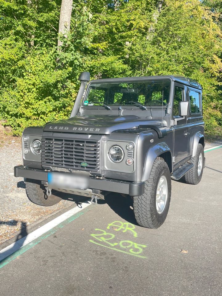 Land Rover Defender 90 TD4 60 years Sonderedition in Holzgerlingen