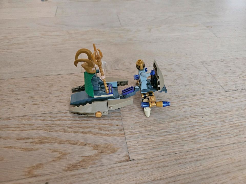 LEGO Marvel Avengers Quinjet Aerial Battle Set 6869 + Anleitung in Köln