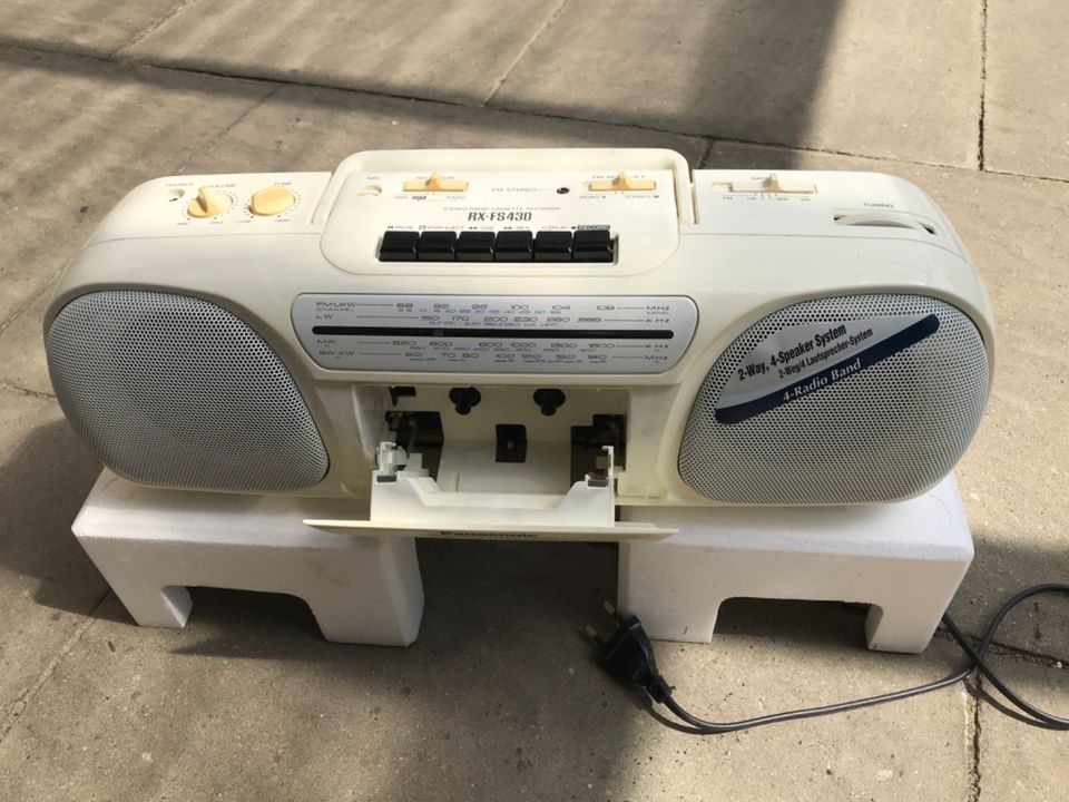 Panasonic RX-FS430 Stereo Radio Cassette Recorder in Berlin