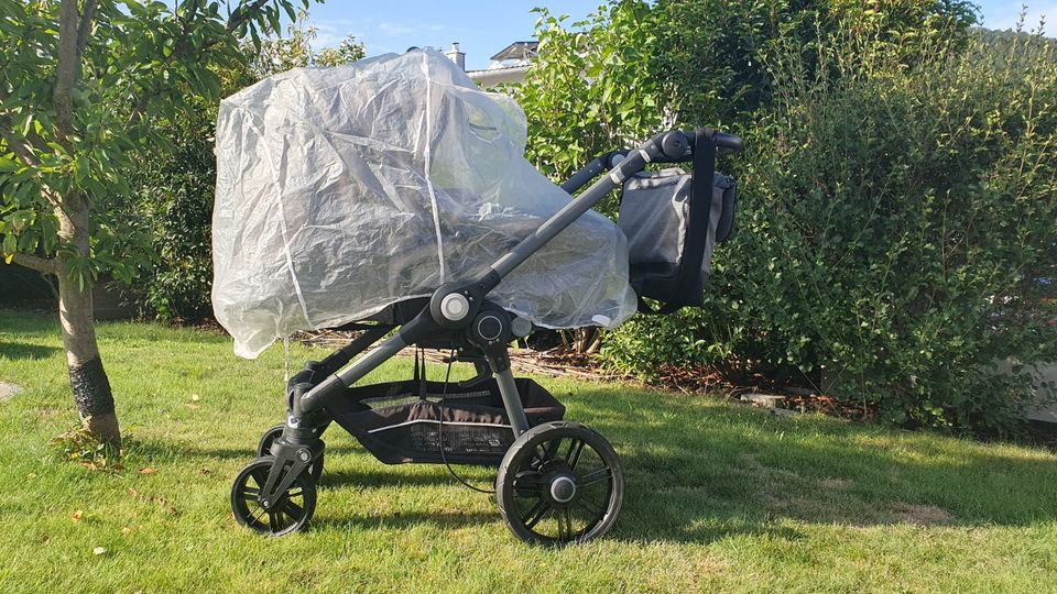 Kinderwagen Teutonia BeYou Elite inkl. Lammfell-Fußsack in Lahr (Schwarzwald)