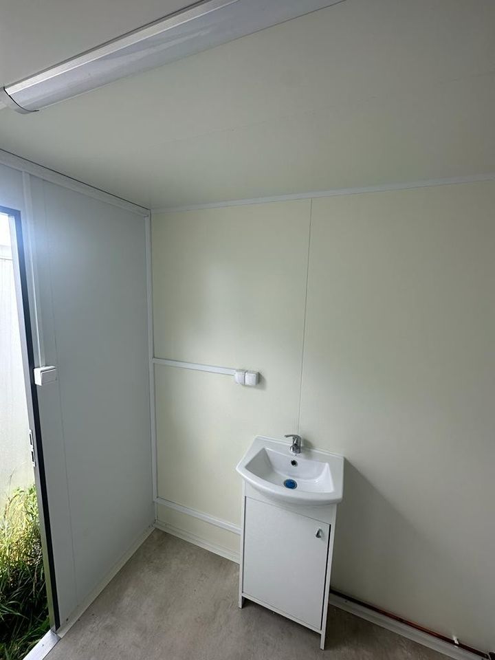 Anhänger / Toilettenwagen / Event WC /  Doppel-WC in Neuruppin