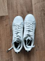Weiße Sneaker von Ralph Lauren Größe 41 Friedrichshain-Kreuzberg - Friedrichshain Vorschau