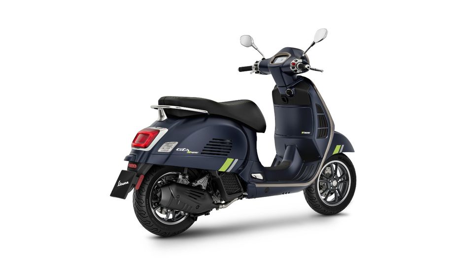 Vespa GTS 125 Super Tech RST 2023 - Neufahrzeug in Coerde