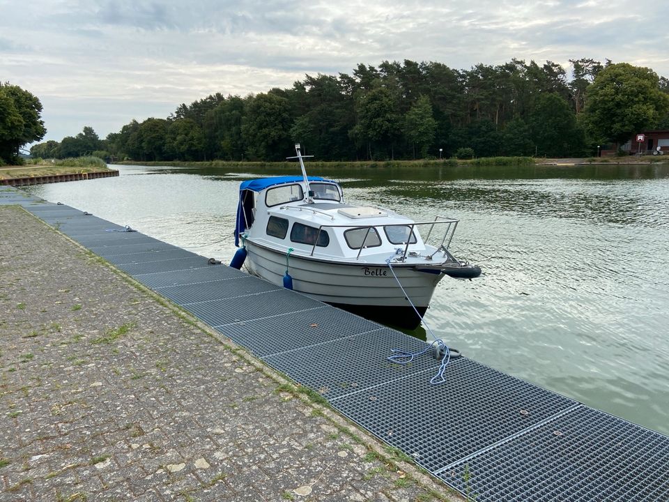 Mayland 20 Kajütboot inkl. neuen Trailer und Zubehör in Mettingen