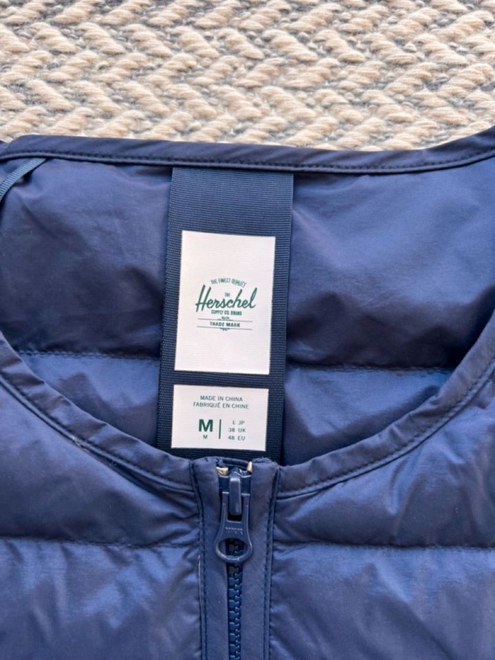 HERSCHEL JACKE M blau UVP 149€ daunen wie neu leicht in Ulm