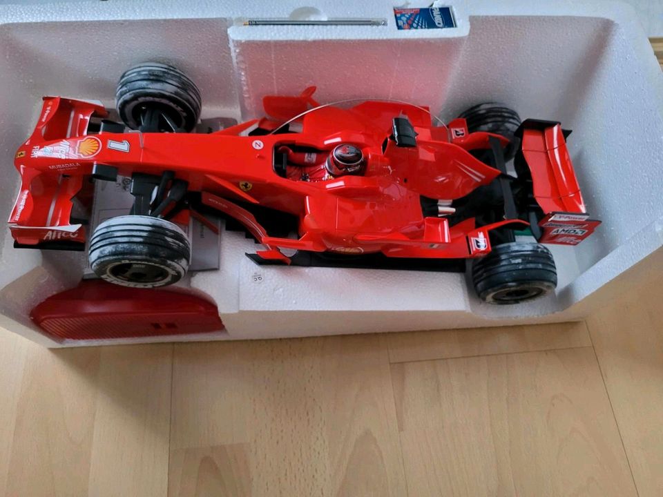 Ferrari F2008 full funktion R/C Ferngesteuert in Erndtebrück