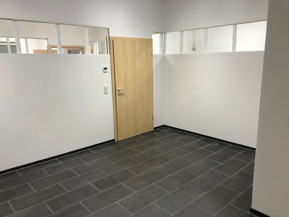 Top Büro 137 m² - neuwertig - sofort frei in Ötisheim in Ötisheim