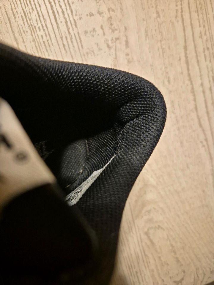 Nike , Sneaker, Gr. 38,5  schwarz, sehr guter Zustand in Jena