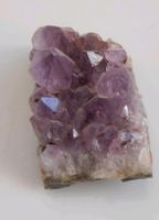 Kleine Amethyst Druse 4 x 2,5 cm Brasilien 37 g. Nordrhein-Westfalen - Hagen Vorschau