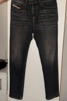 Diesel Tapered Jeans, nagelneu Düsseldorf - Stadtmitte Vorschau