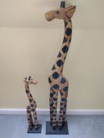 2 schöne Giraffen aus Holz, braun/ schwarz, groß & klein Schleswig-Holstein - Schönberg (Holstein) Vorschau