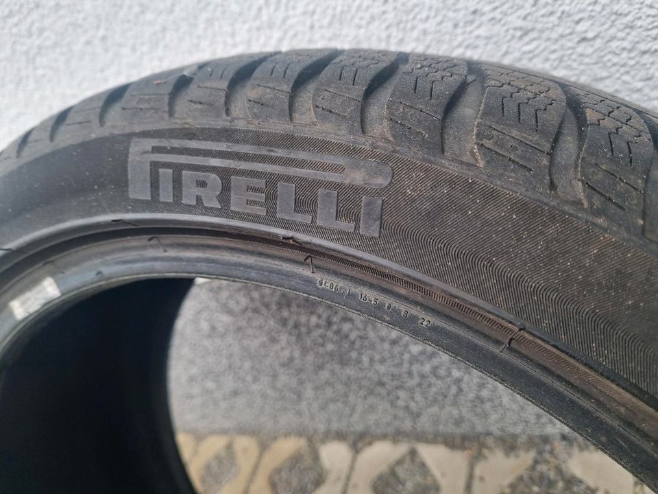 Pirelli Sottozero 3 Winterreifen 225/40 R19 93H M+S in Winsen (Aller)