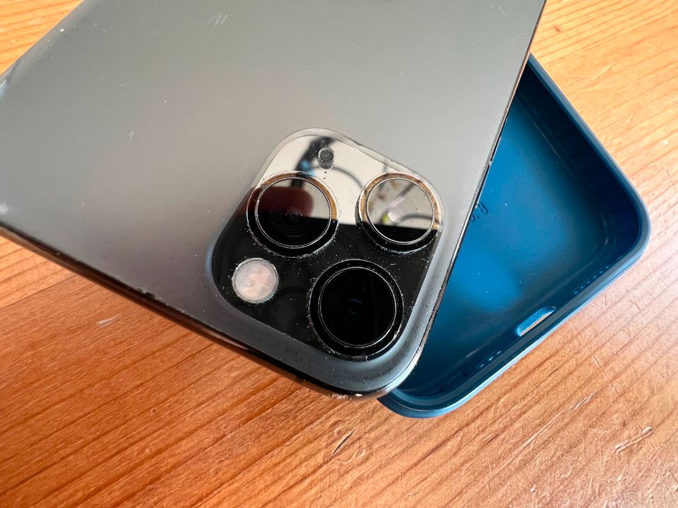 iPhone 11 Pro 256 GB Spacegray in Greifswald