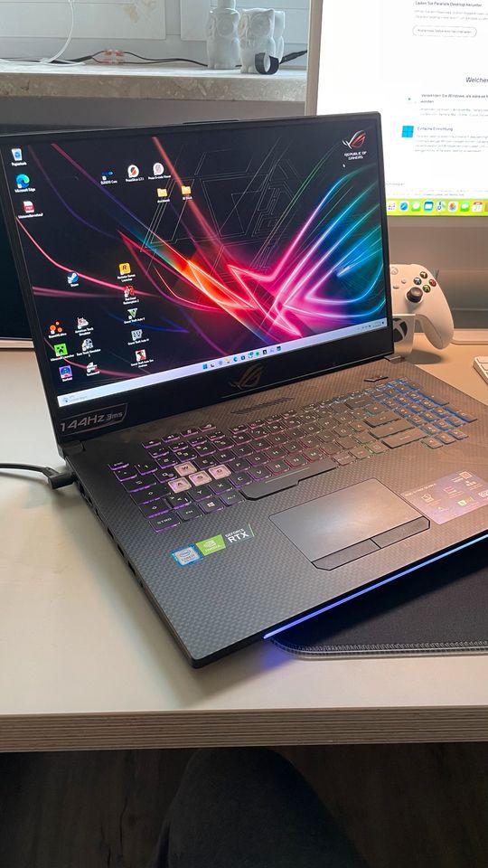 ASUS ROG Strix Scar 2 Gaming Laptop in Bad Wörishofen