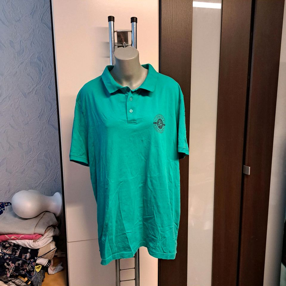 Neuwertiges Poloshirt in Kirchen (Sieg)