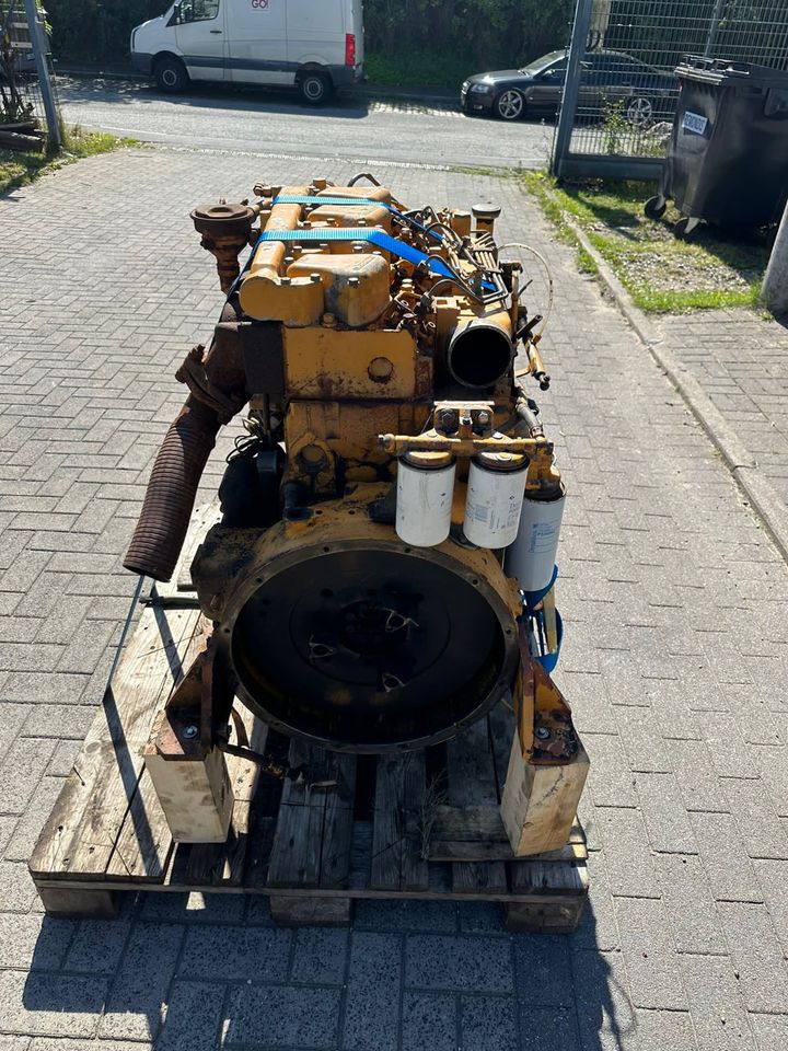 Liebherr Motor D904 Baggerlader , Bagger , Baumaschinen Motor in Dänischenhagen