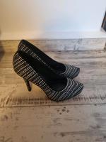 Schuhe Pumps schwarz Gr. 39   Catwalk neu Sachsen-Anhalt - Dessau-Roßlau Vorschau