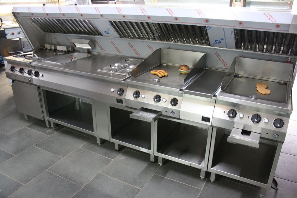 Imbissanlage Fa. MKN +Haube Gastro 2x Grillplatte 24 M Garantie ! in Borken