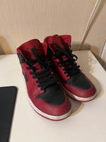 Schuhe: Jordan 1 Rot so gut wie neu. Größe 42 Bremen - Vegesack Vorschau
