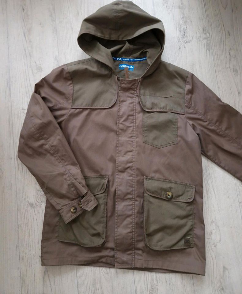 Adidas Skateboarding Jacke Outdoorjacke Größe M in Hanau