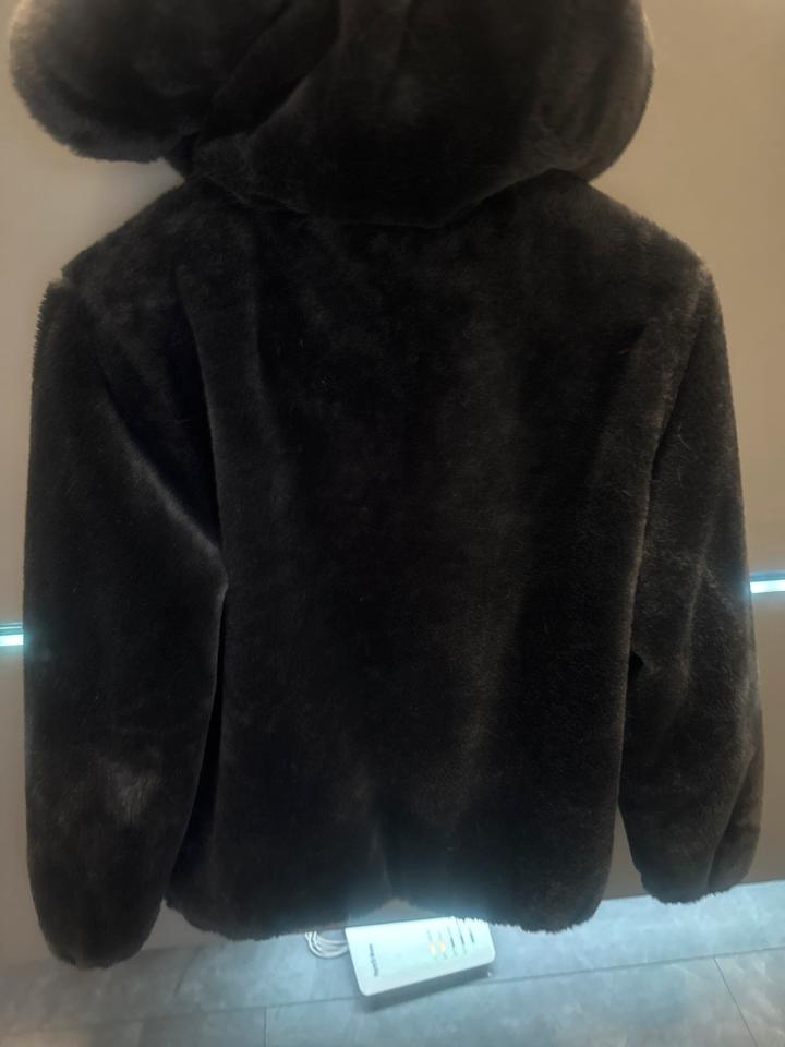 Esprit Flauschjacke mit Kaputze warm schwarz Gr. M neuwertig in Alsdorf
