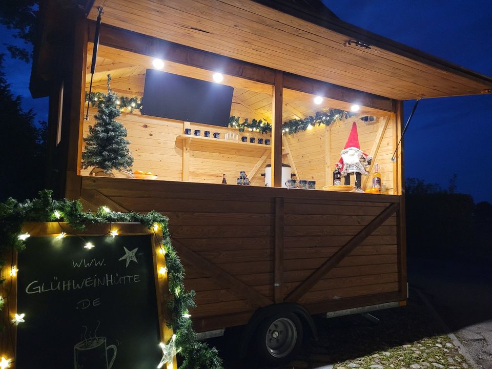 Glühweinhütte/ Mobiler Verkaufsstand/ Weihnachtsfeier in München