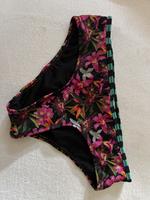Adidas Bikini Hose 34 XS wie neu Niedersachsen - Bad Pyrmont Vorschau