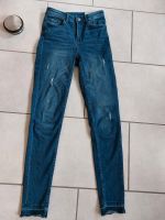 Jeans Skinny Röhrenjeans Gr. 34 Hessen - Kirchhain Vorschau