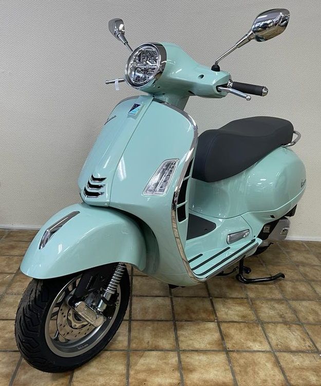 Vespa GTS 125 ABS / E5 RST in Kiel