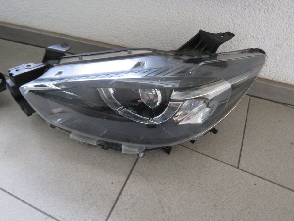 Scheinwerfer LED Mazda CX-5 links rechts 09895442 69086888 in Andernach