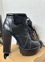 JustFab Stiefeletten zum Schnüren High Heels Plateauschuhe Neu Baden-Württemberg - Hohentengen Vorschau