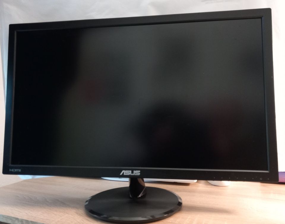 Full HD Monitor Asus in Halle