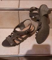 Leder Sandale Sandalette neu Tamaris 40 41 grau Niedersachsen - Bad Salzdetfurth Vorschau